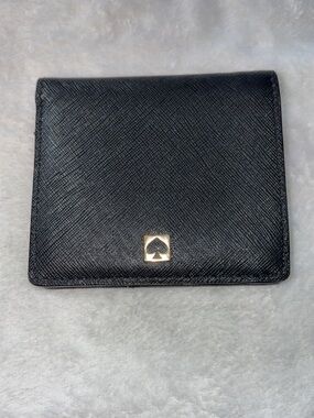 kate spade | Accessories | Kate Spade Kenzie Limited Edition Small Slim Card Holder Meringue | Poshmark kate spade | Accessories | Kate Spade Kenzie Limited Edition Small Slim Card Holder Meringue | Poshmark
